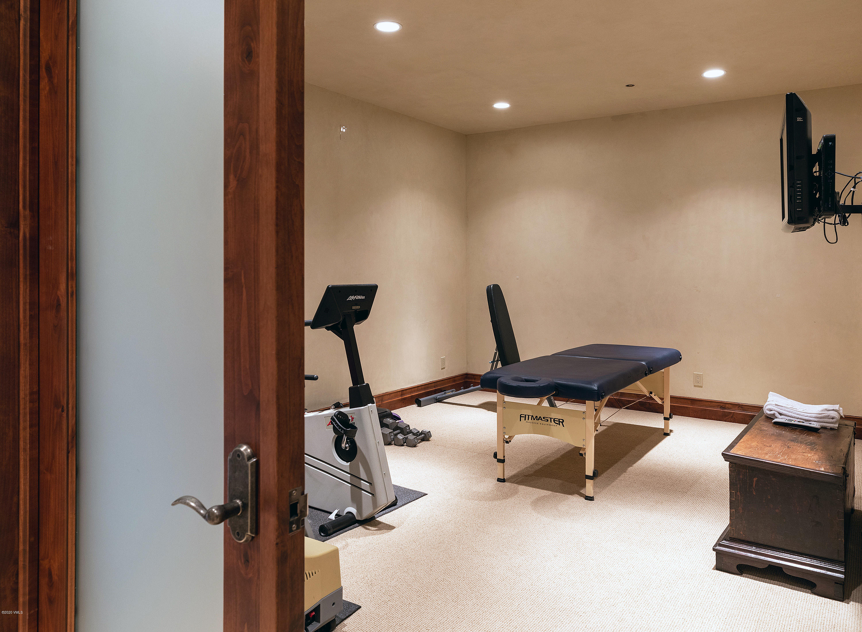 1860 Cresta Road Edwards, CO 81632 - Photo 15 of 21 1860_cresta_interior_gym