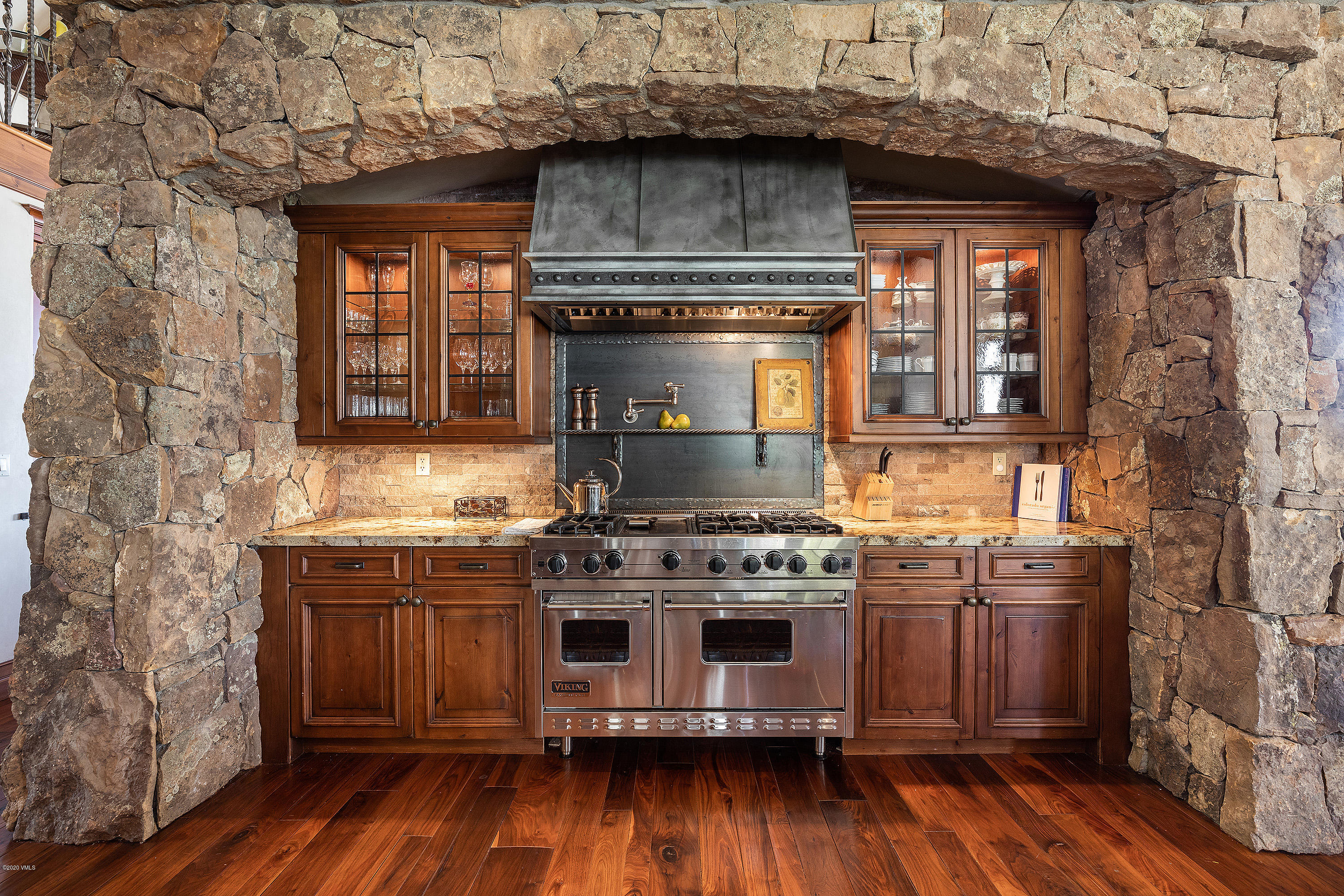 1860 Cresta Road Edwards, CO 81632 - Photo 6 of 21 1860_cresta_vignette_kitchen