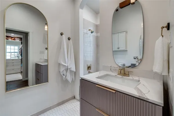 $7,500 | 2927 Lovers Lane, University Park, TX 75225