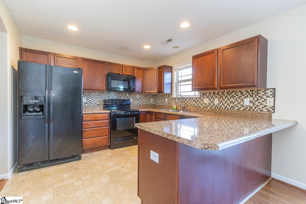 114 Duraleigh Road Anderson, SC 29621 - Photo 5 of 36