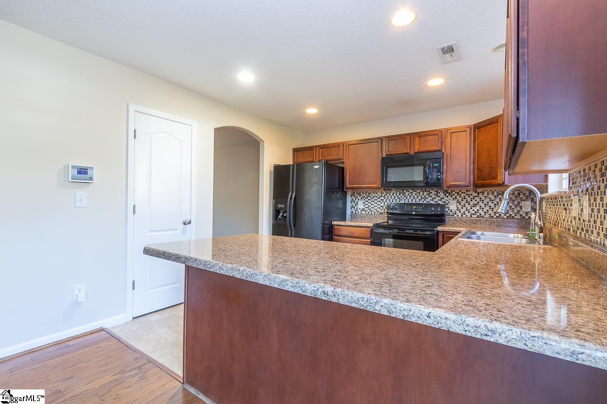 114 Duraleigh Road Anderson, SC 29621 - Photo 8 of 36