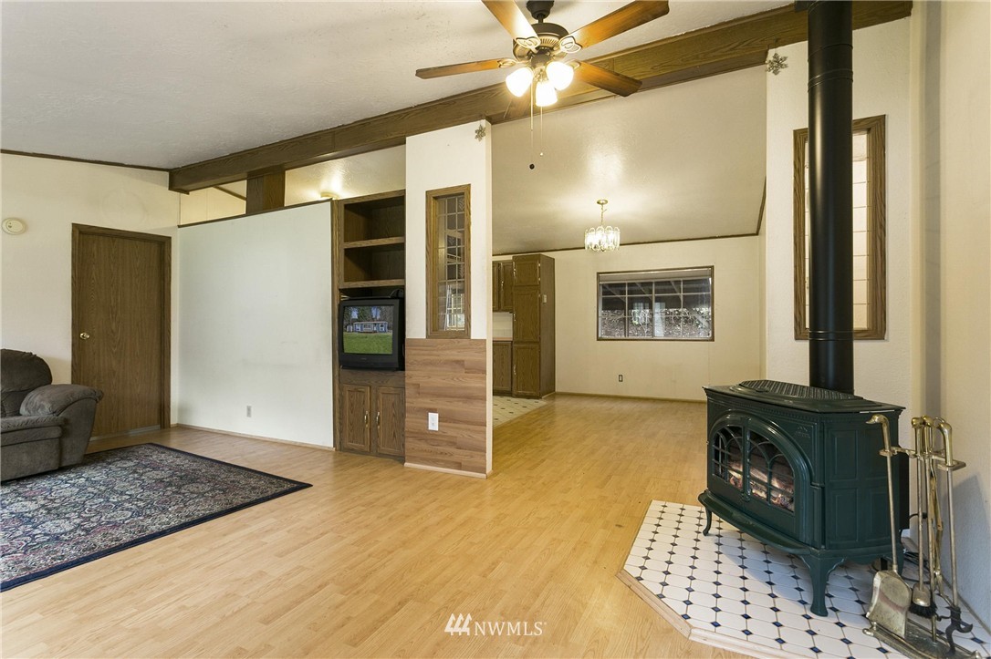 57 Hunt Road Port Hadlock, WA 98339 - Photo 3 of 17 Gallery Image 3