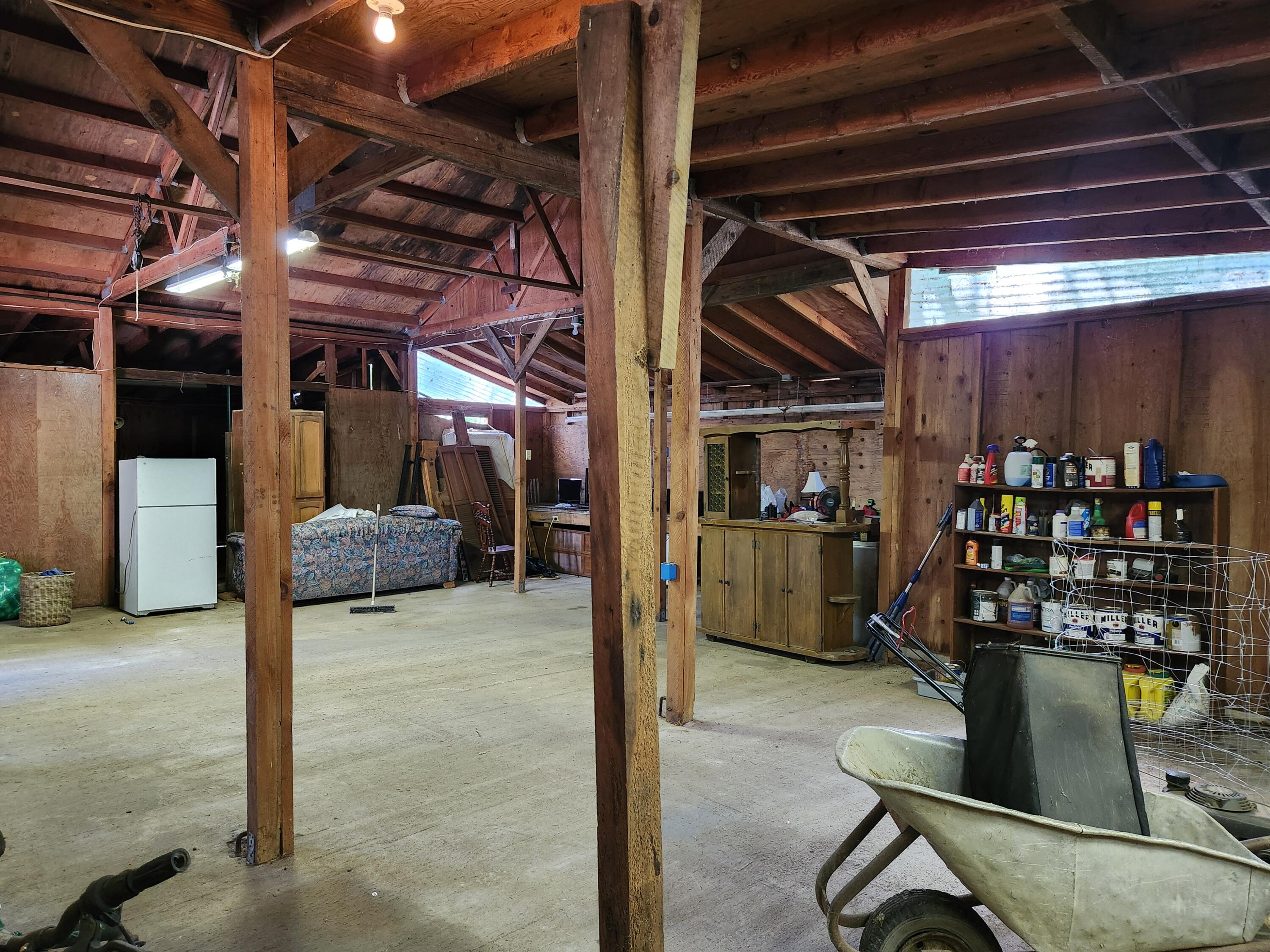 4440 Hugo Road Merlin, OR 97532 - Photo 25 of 26 20240515_152053