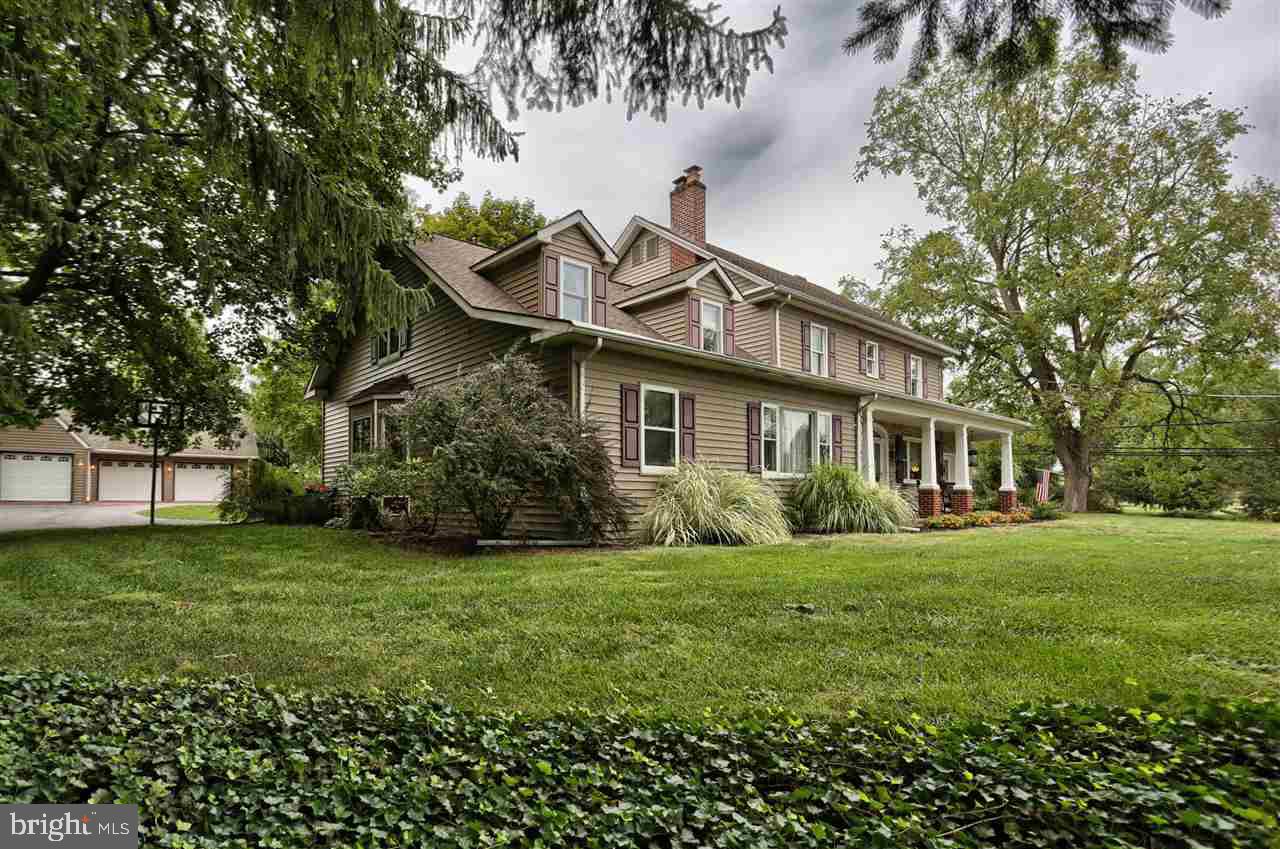 243 Grandview Road Hummelstown, PA 17036 - Photo 1 of 25 Gallery Image 1
