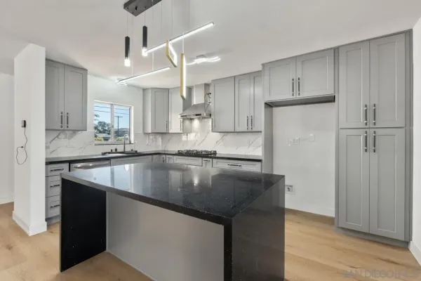 $1,250,888 | 8868 Gowdy Avenue, San Diego, CA 92123