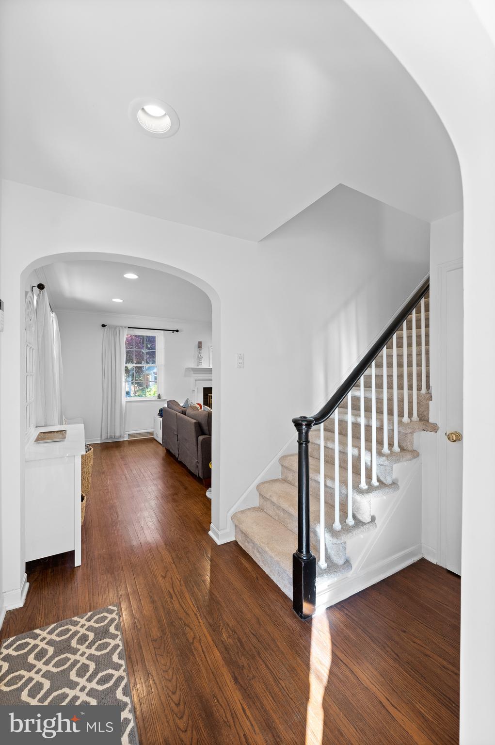 517 Mercer Road Merion Station, PA 19066 - Photo 4 of 33 Foyer
