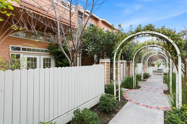 a view of house with a outdoor space