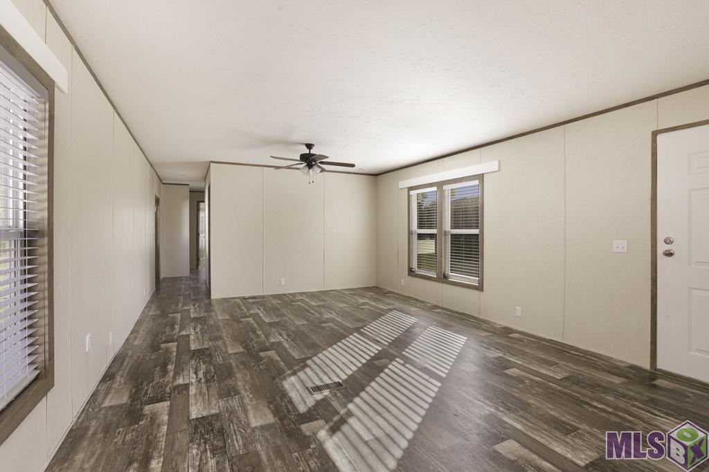 14401 Courtney Road, Unit 21 Walker, LA 70785 - Photo 3 of 10