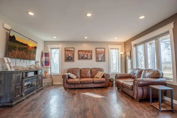 $609,000 | 24416 95th Street Northwest, Sunburg, MN 56289