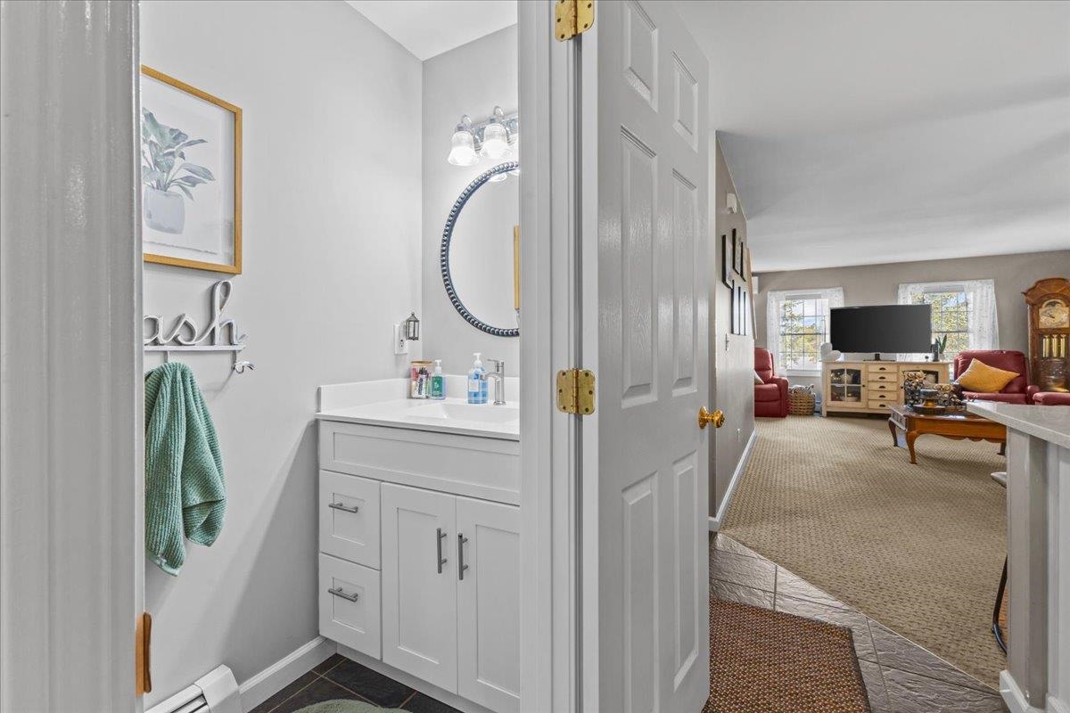 104 Chelsea Place Williston, VT 05495 - Photo 20 of 40