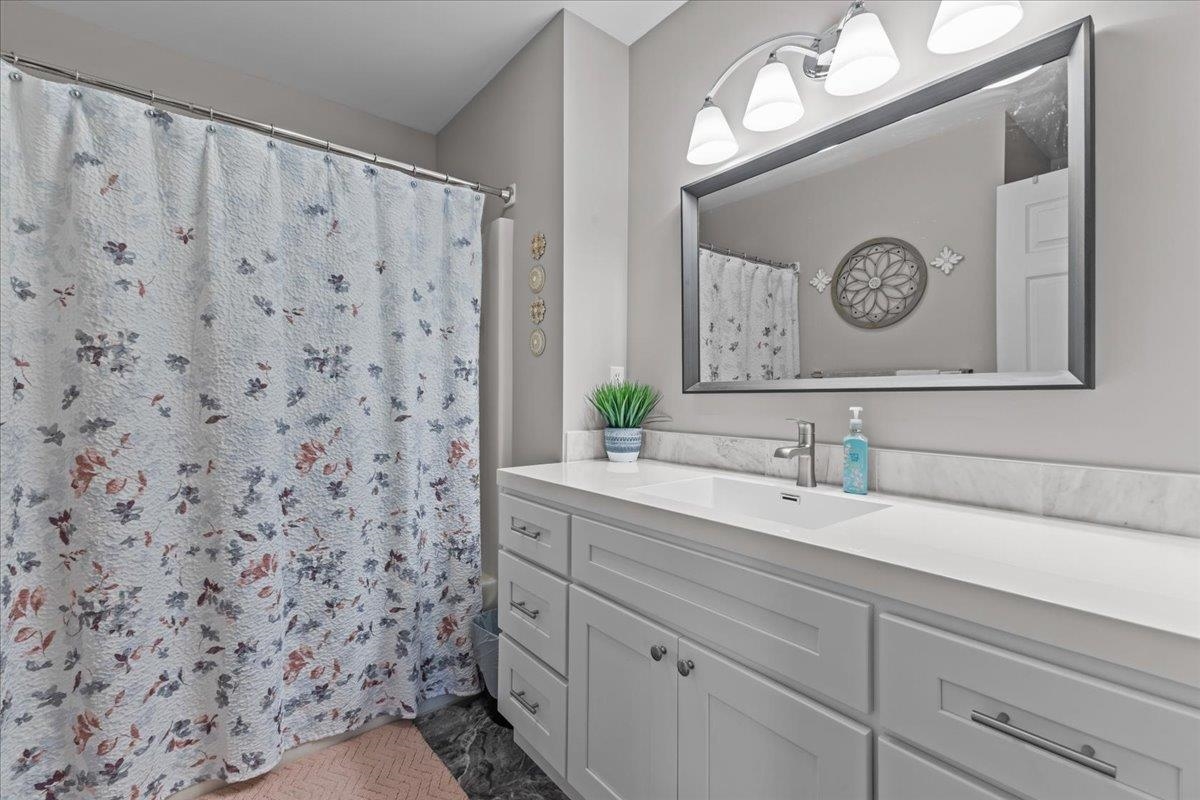 104 Chelsea Place Williston, VT 05495 - Photo 24 of 40