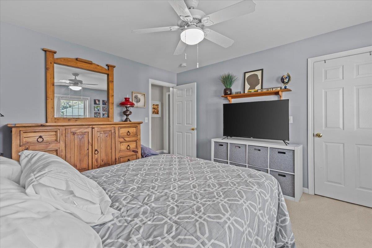 104 Chelsea Place Williston, VT 05495 - Photo 26 of 40