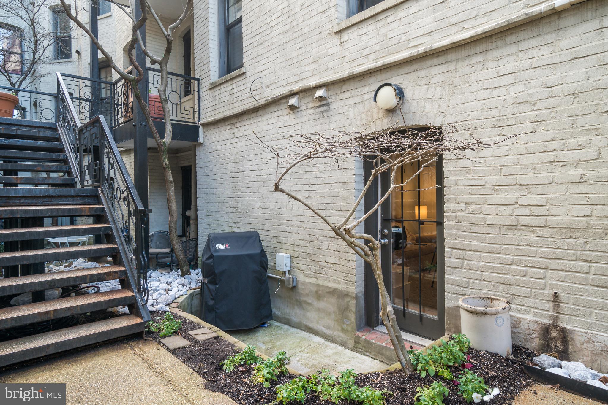 1844 California Street Northwest Washington, DC 20009 - Photo 25 of 39