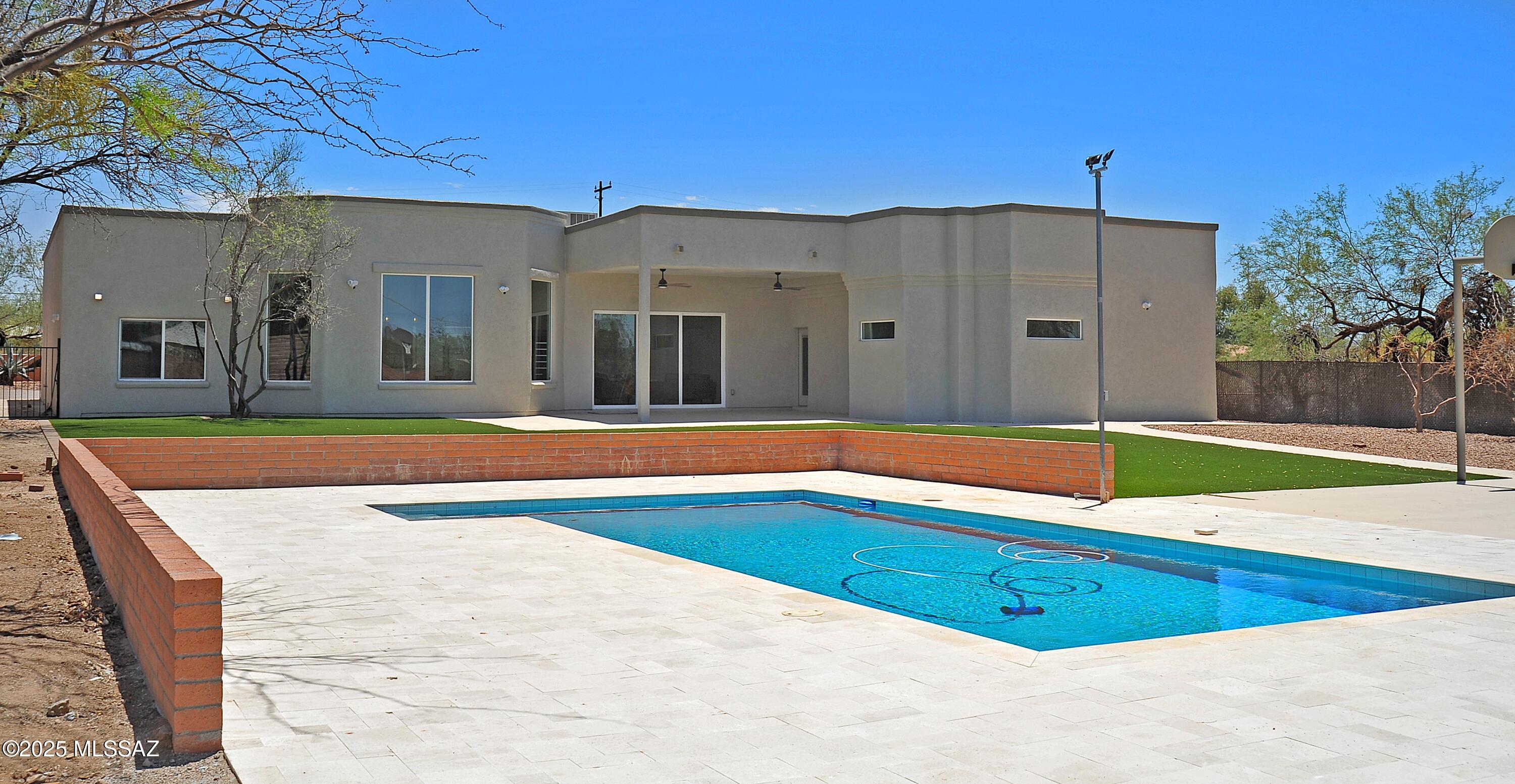 1515 East Kleindale Road Tucson, AZ 85719 - Photo 6 of 50