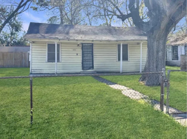 $83,500 | 5626 Finch Street, Houston, TX 77028