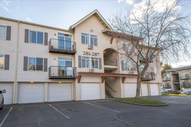 $275,000 | 22855 East Country Vista Drive, Unit 285, Liberty Lake, WA 99019