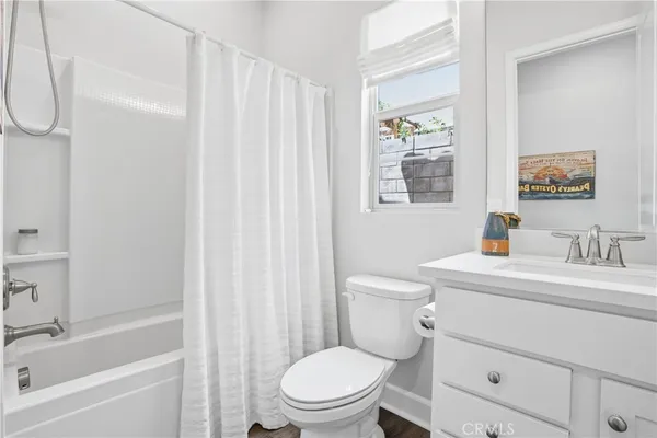 a view of a backyard with sitting area and furniture