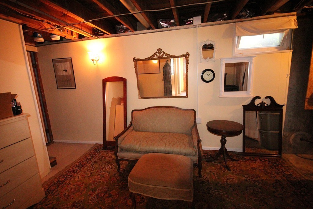 5 Gloria Road Randolph, MA 02368 - Photo 12 of 20 Gallery Image 12