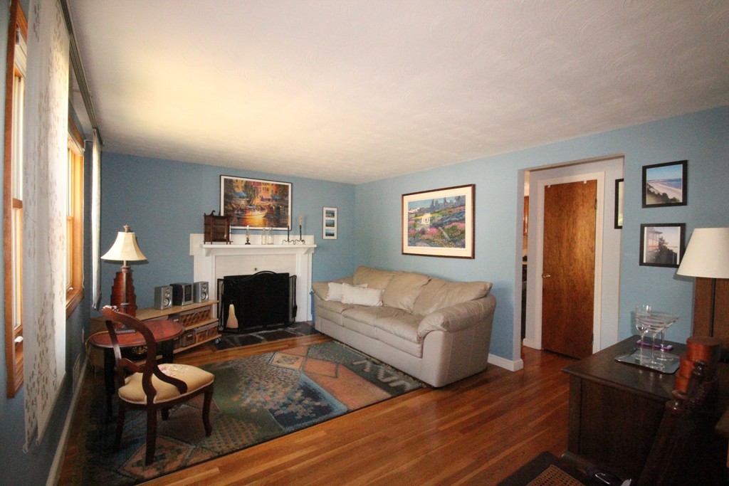5 Gloria Road Randolph, MA 02368 - Photo 2 of 20 Gallery Image 2