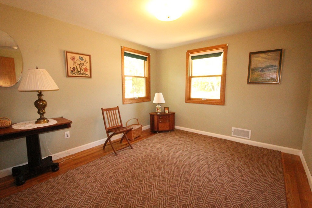 5 Gloria Road Randolph, MA 02368 - Photo 7 of 20 Gallery Image 7