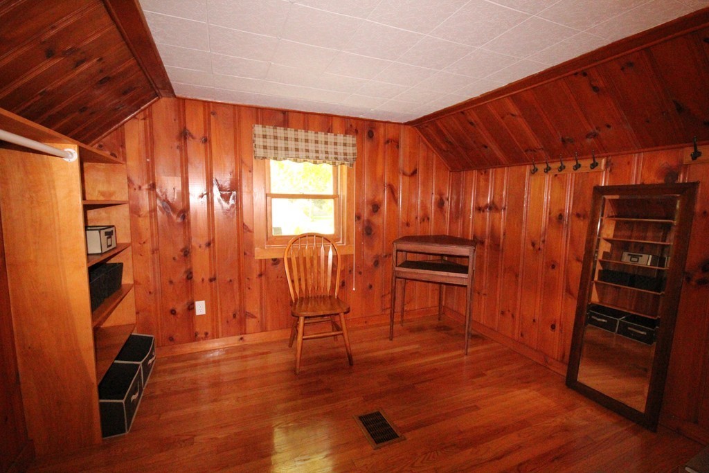 5 Gloria Road Randolph, MA 02368 - Photo 10 of 20 Gallery Image 10
