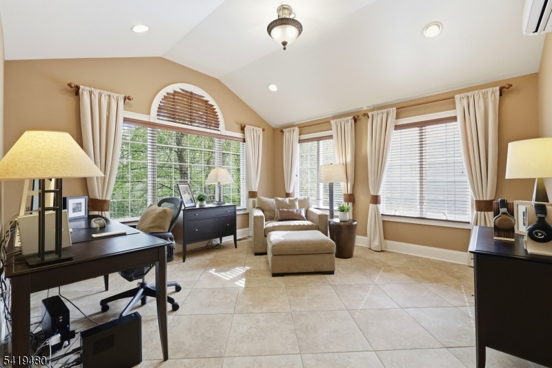 8 Ridgeline Drive Long Valley, NJ 07853 - Photo 23 of 50