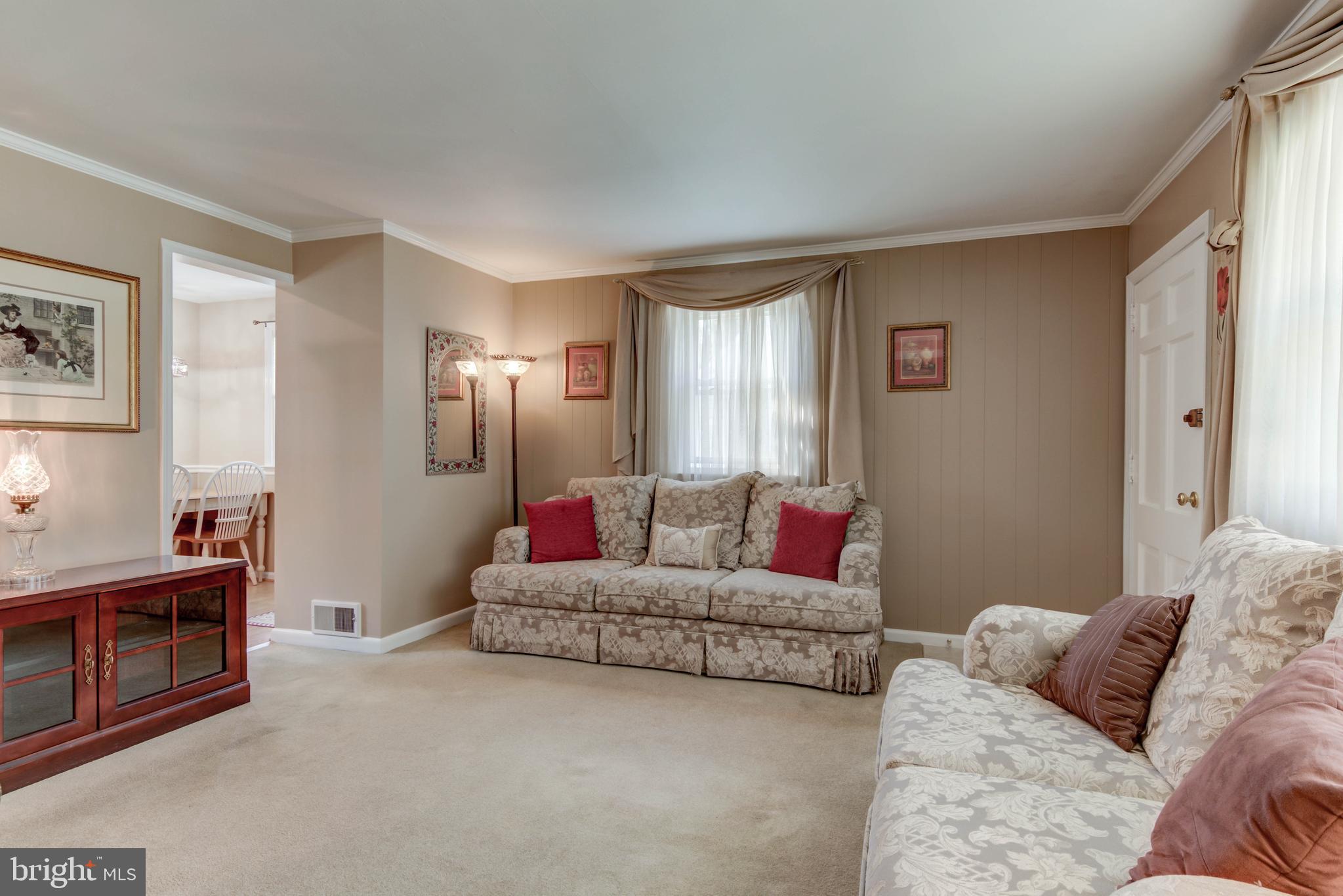 131 Barren Road Newtown Square, PA 19073 - Photo 3 of 19