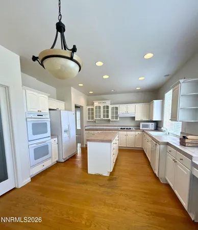 $2,995 | 6710 Cinnamon Drive, Sparks, NV 89436