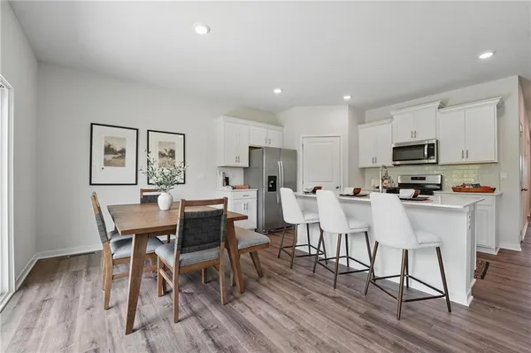 $376,990 | 10304 Tuscany Parkway, Peculiar, MO 64078