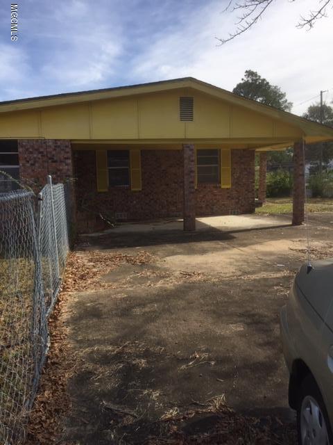 5125 Community Avenue Moss Point, MS 39563 - Photo 2 of 13 IMG_1719