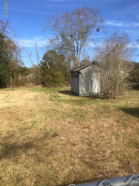 5125 Community Avenue Moss Point, MS 39563 - Photo 5 of 13 IMG_1718