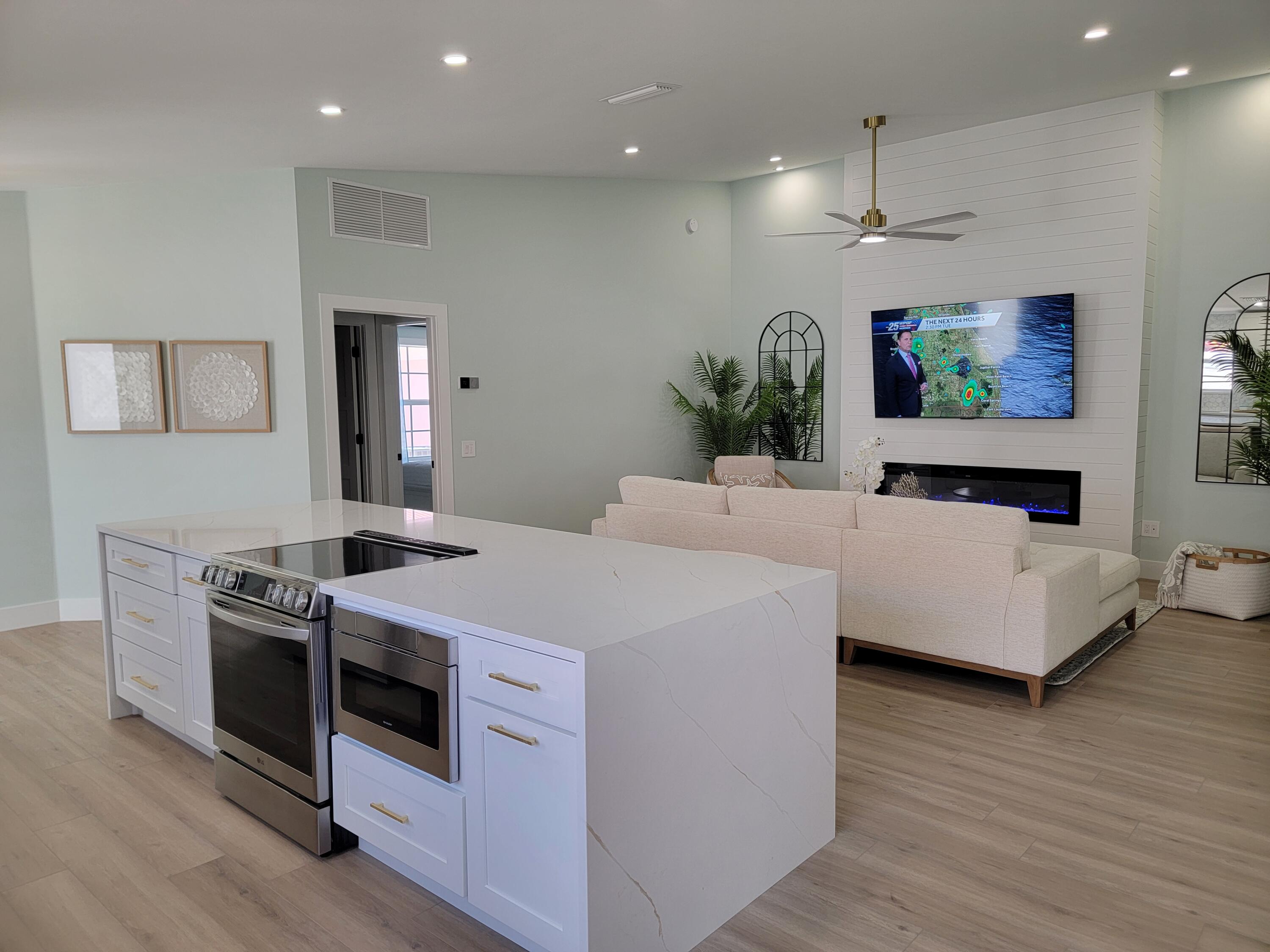 889 Southwest Balmoral Trace Stuart, FL 34997 - Photo 5 of 67 Open kitchen