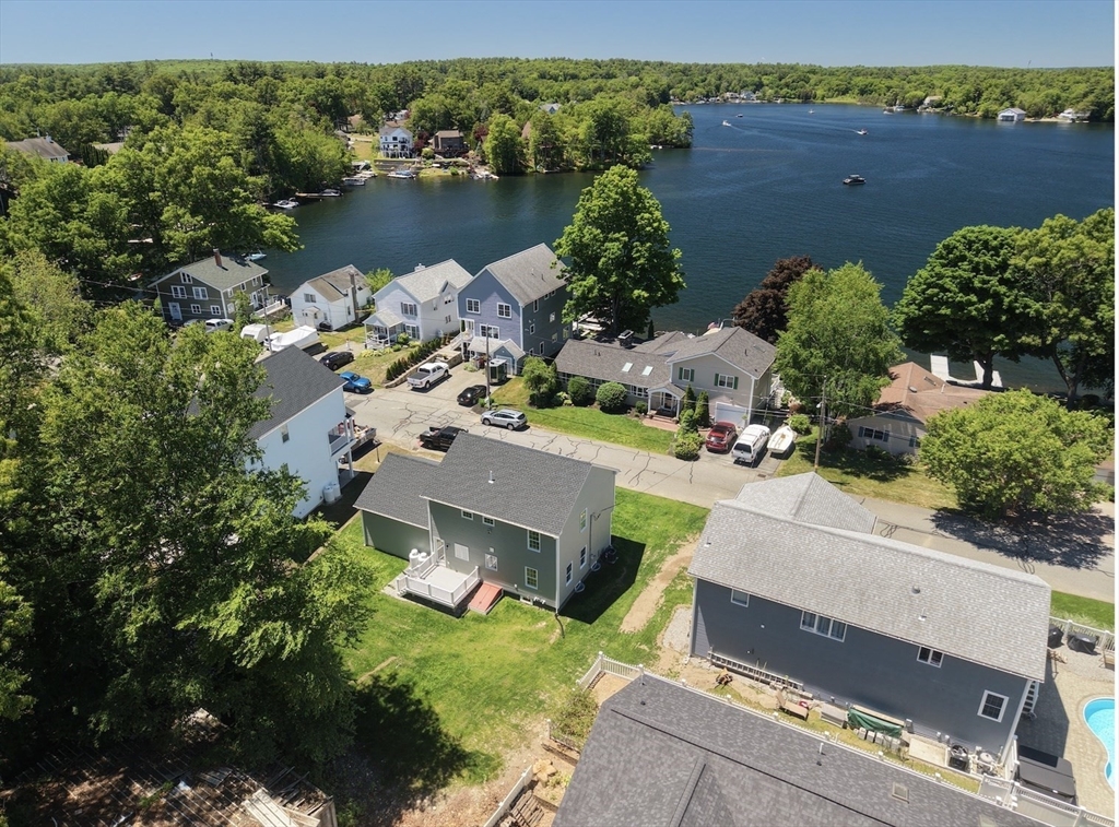 36 Colonial Road Webster, MA 01570 - Photo 2 of 42