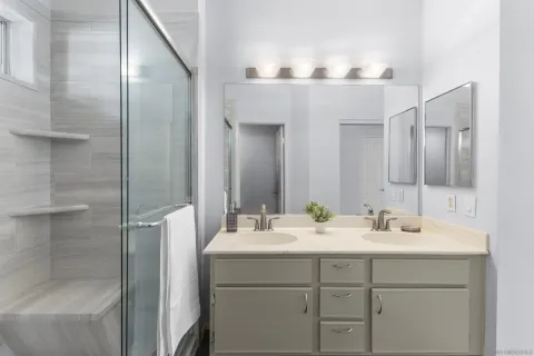 $749,000 | 640 Camino De La Reina, Unit 1109, San Diego, CA 92108