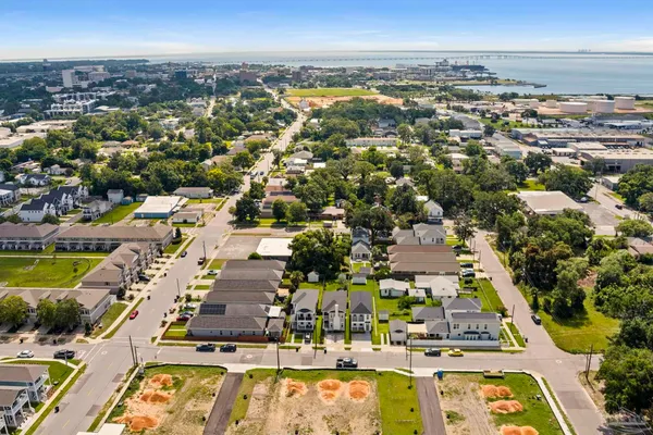$2,850 | 440 South F Street, Pensacola, FL 32502