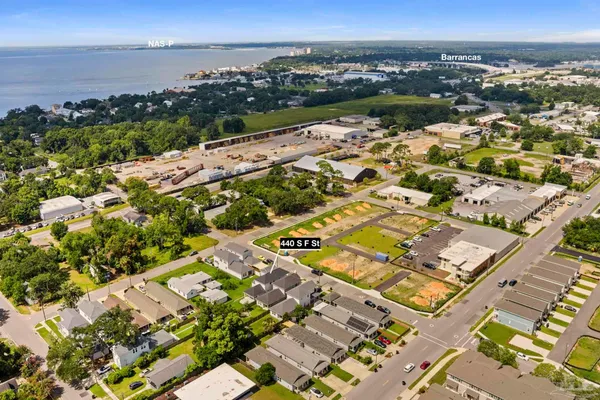 $2,850 | 440 South F Street, Pensacola, FL 32502