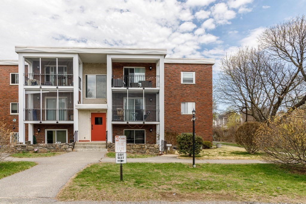 144 West Street, Unit 2 Leominster, MA 01453 - Photo 1 of 10
