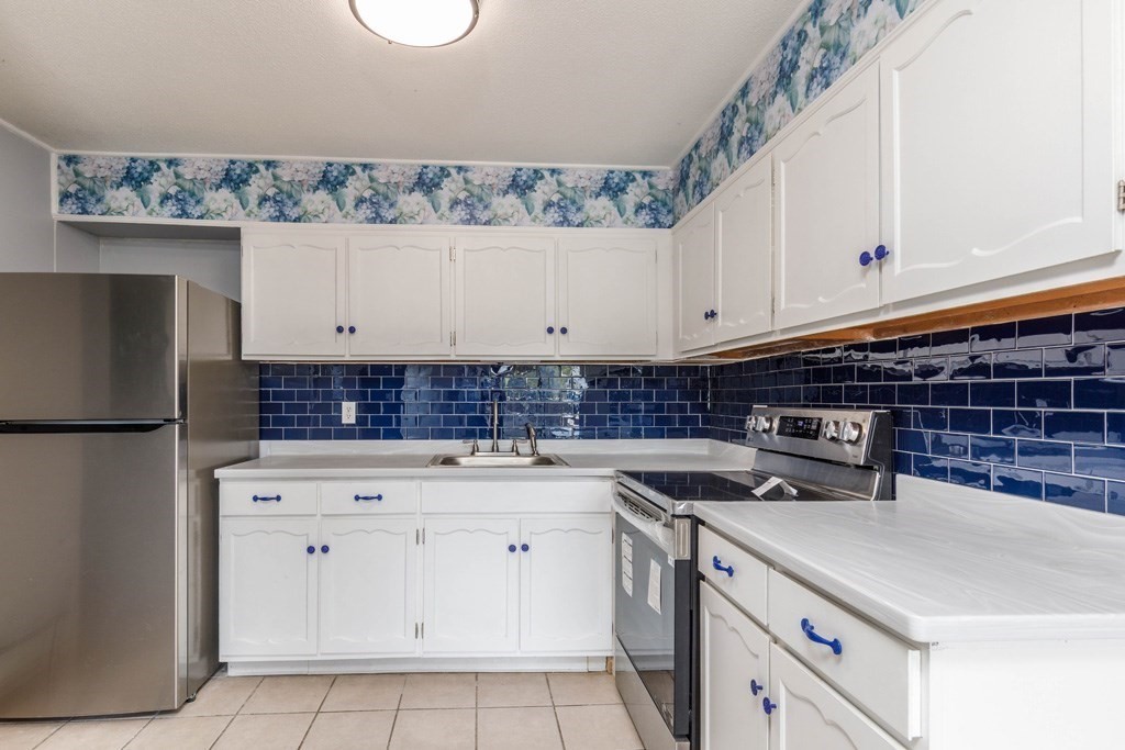 144 West Street, Unit 2 Leominster, MA 01453 - Photo 3 of 10