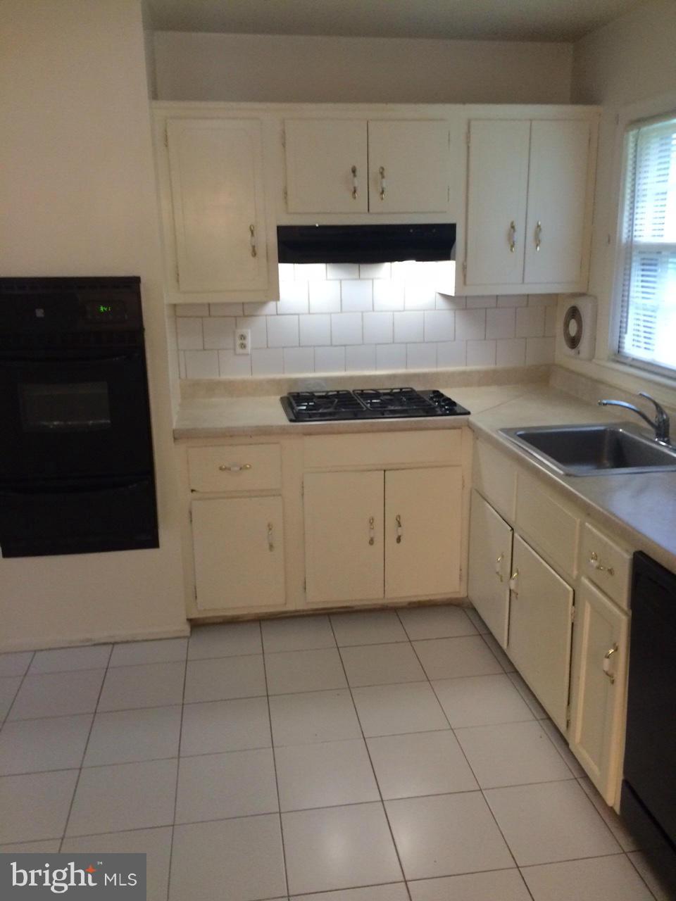 3907 Spring Terrace Temple Hills, MD 20748 - Photo 6 of 29 Kitchen