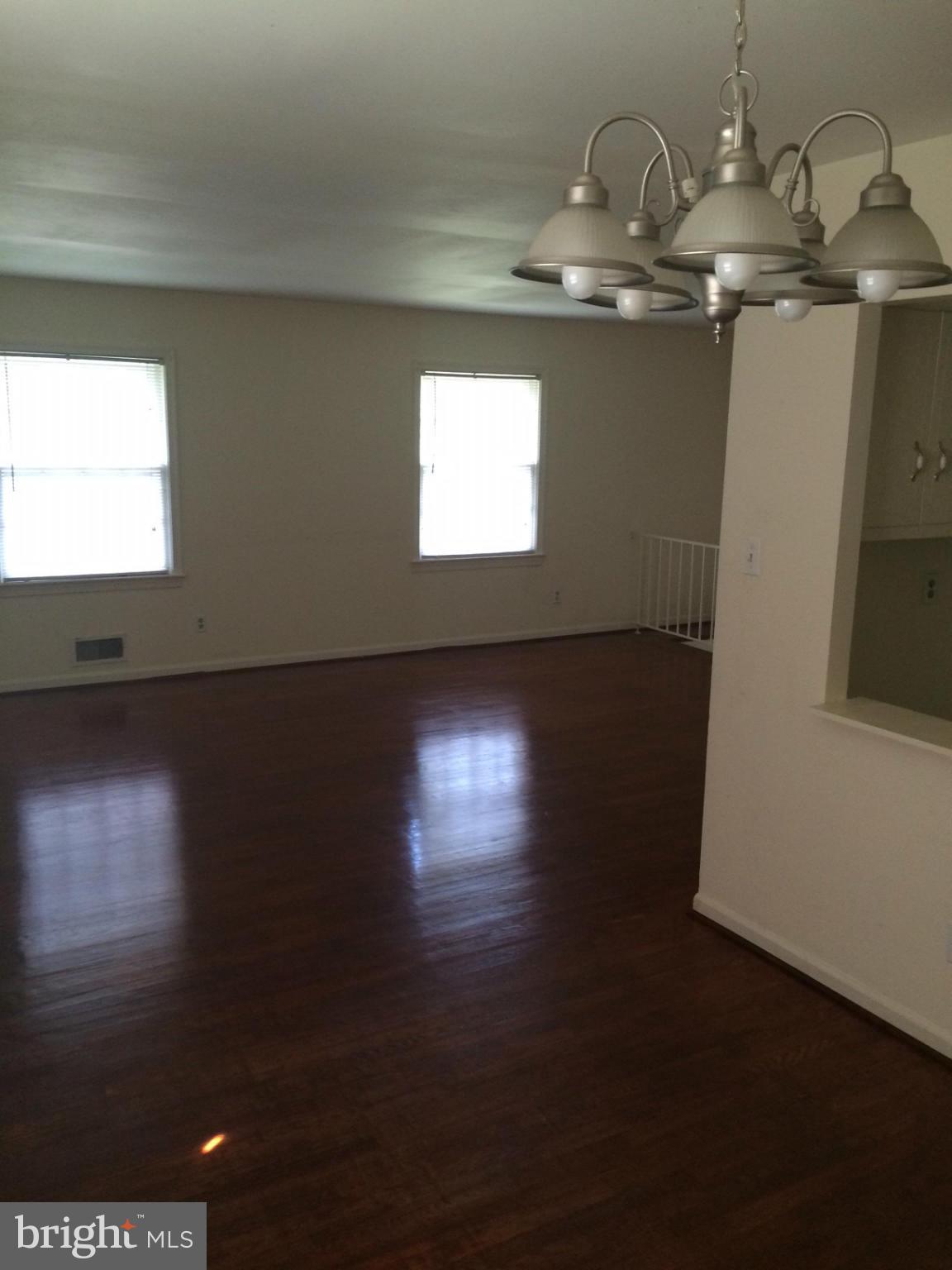 3907 Spring Terrace Temple Hills, MD 20748 - Photo 7 of 29 Interior (General)