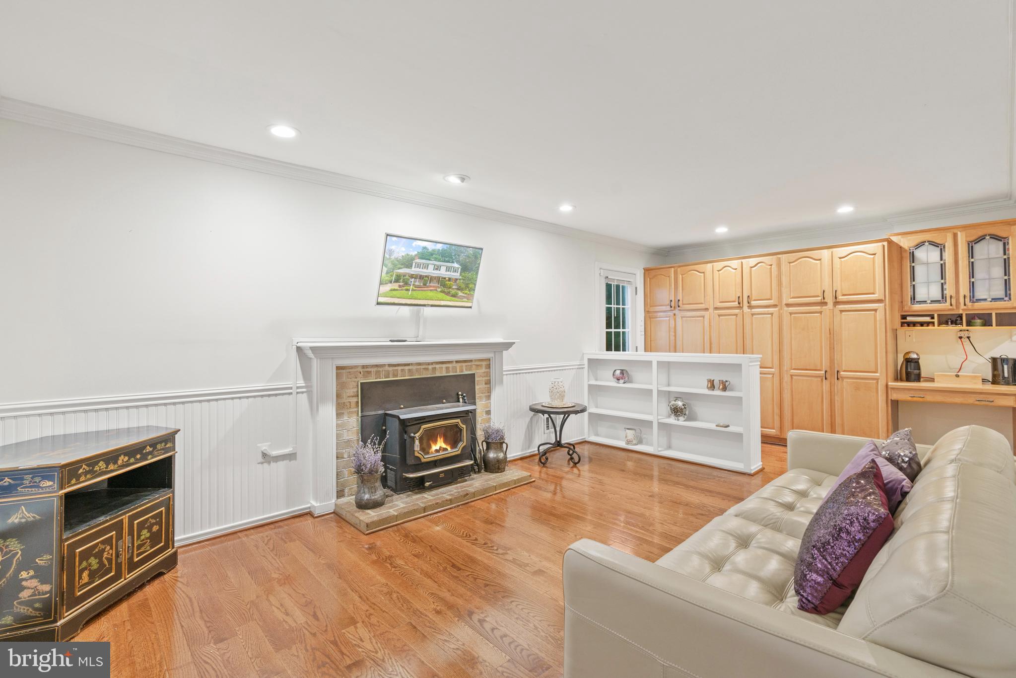 9028 Brook Ford Road Burke, VA 22015 - Photo 16 of 57 Gallery Image 16