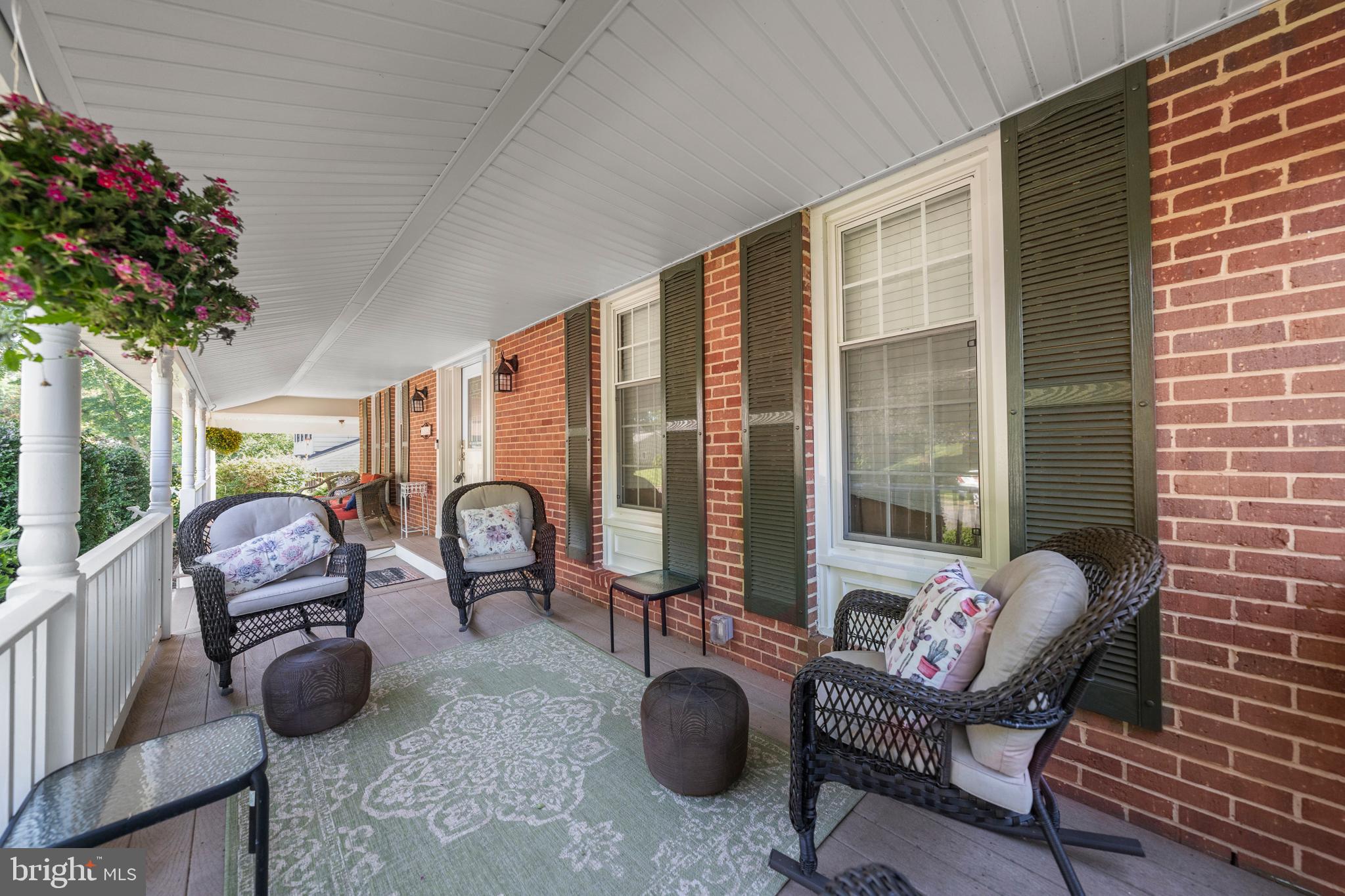 9028 Brook Ford Road Burke, VA 22015 - Photo 10 of 57 Gallery Image 10