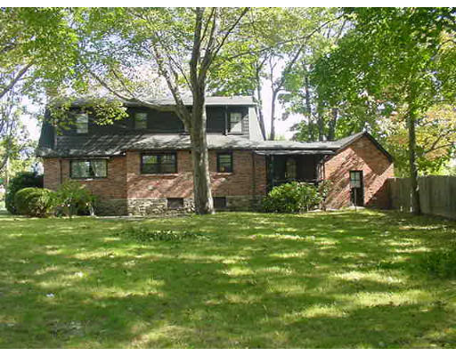 360 Massasoit Road Worcester, MA 01604 - Photo 2 of 2 Gallery Image 2