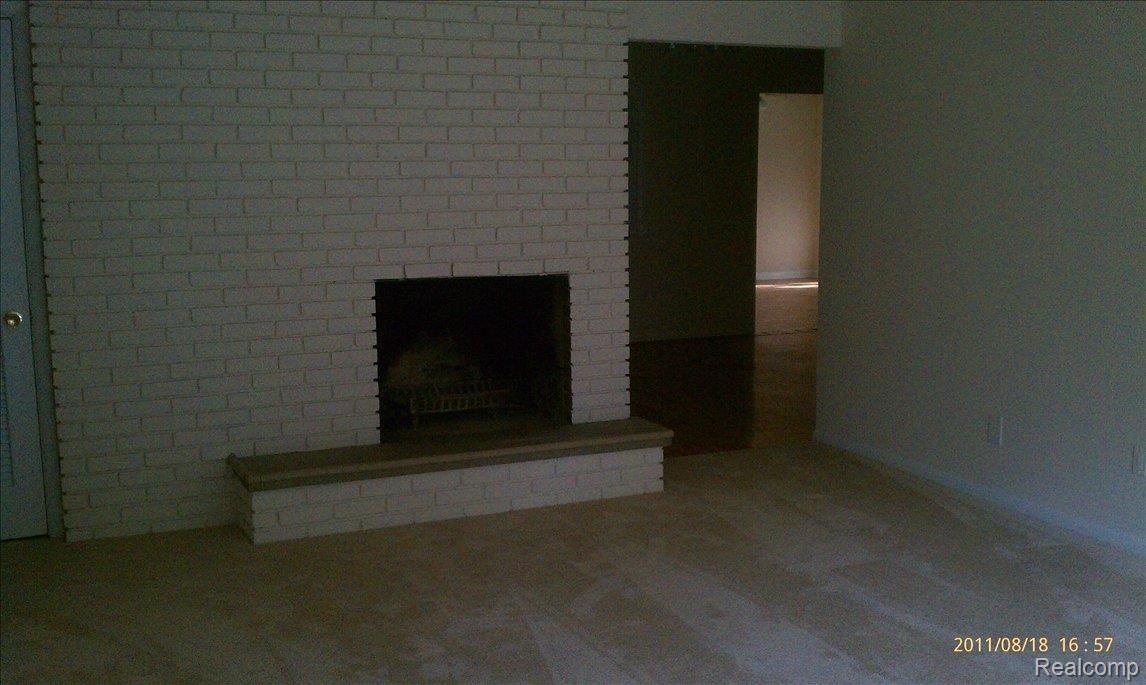 2028 Devonshire Road Bloomfield Hills, MI 48302 - Photo 10 of 12 zz-mfscnv-devonshire 026