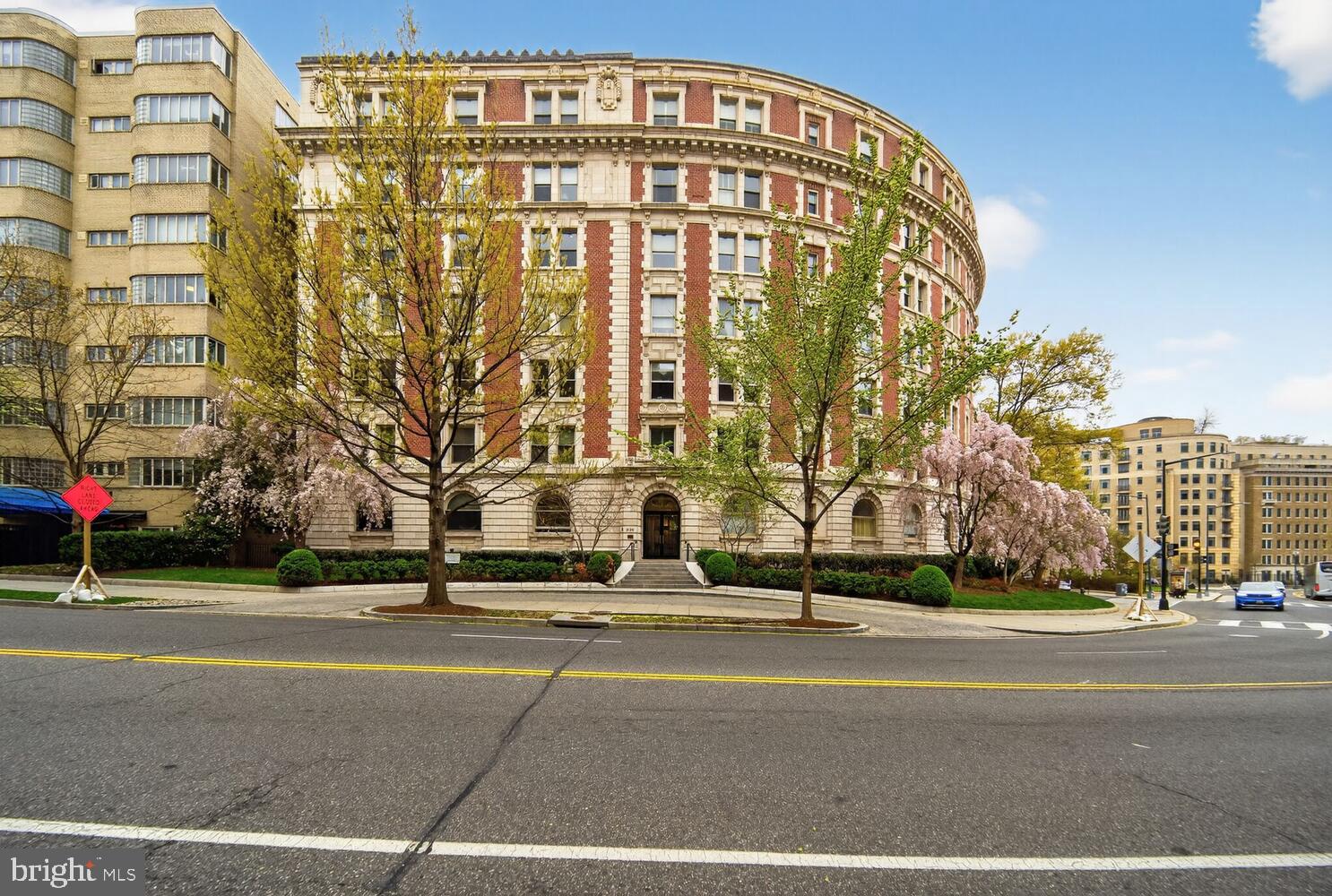 2126 Connecticut Avenue Northwest, Unit 17 Washington, DC 20008 - Photo 23 of 36 a view of a building