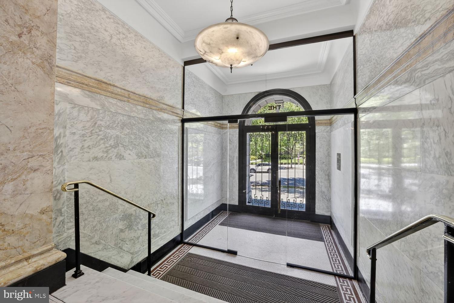 2126 Connecticut Avenue Northwest, Unit 17 Washington, DC 20008 - Photo 24 of 36