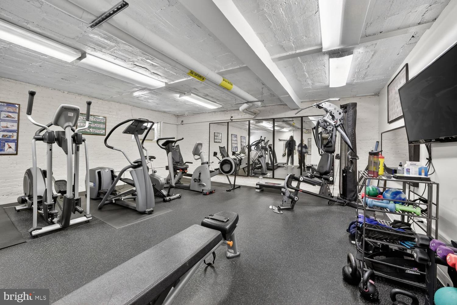 2126 Connecticut Avenue Northwest, Unit 17 Washington, DC 20008 - Photo 35 of 36 a view of a room with gym equipment