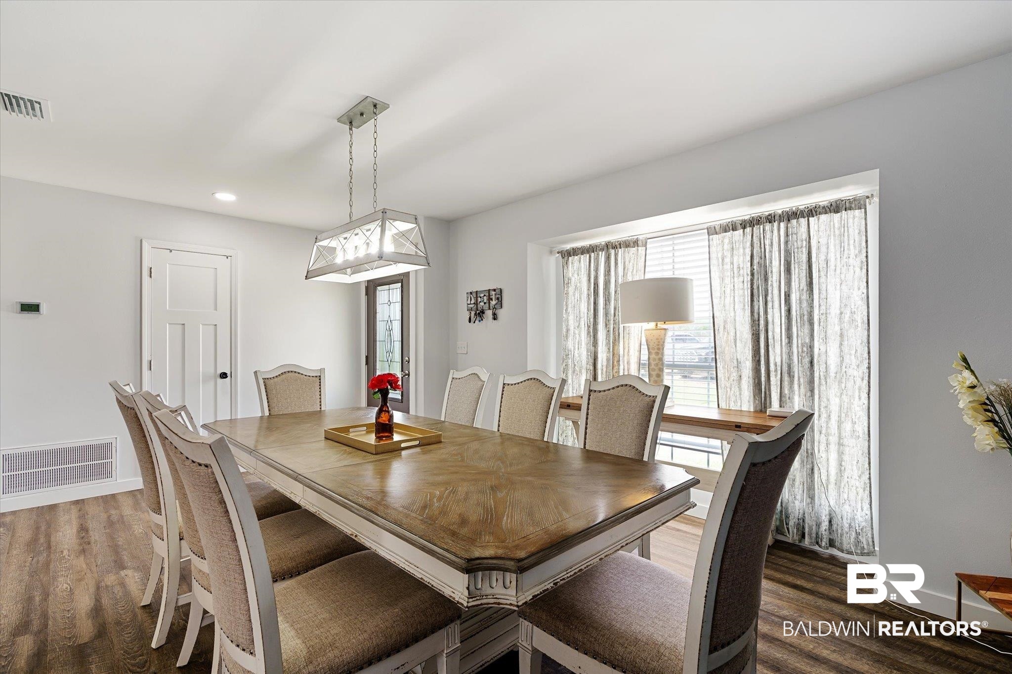 15 Magnolia Circle Foley, AL 36535 - Photo 4 of 31 Dining