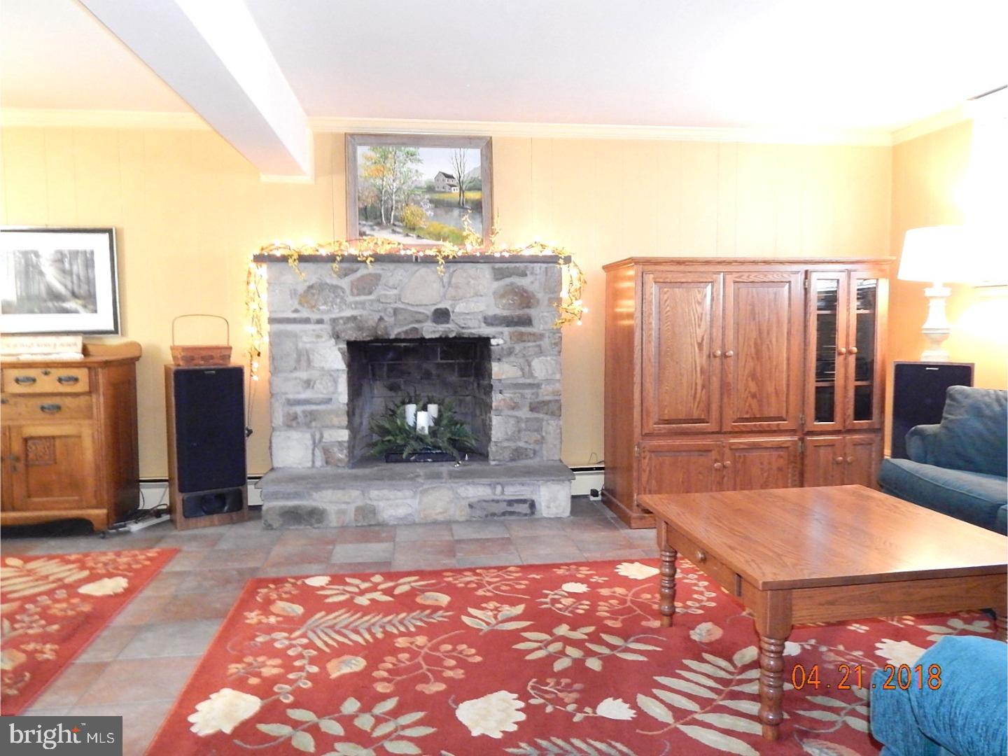 744 Church Road Hilltown, PA 19440 - Photo 23 of 25 Living Room