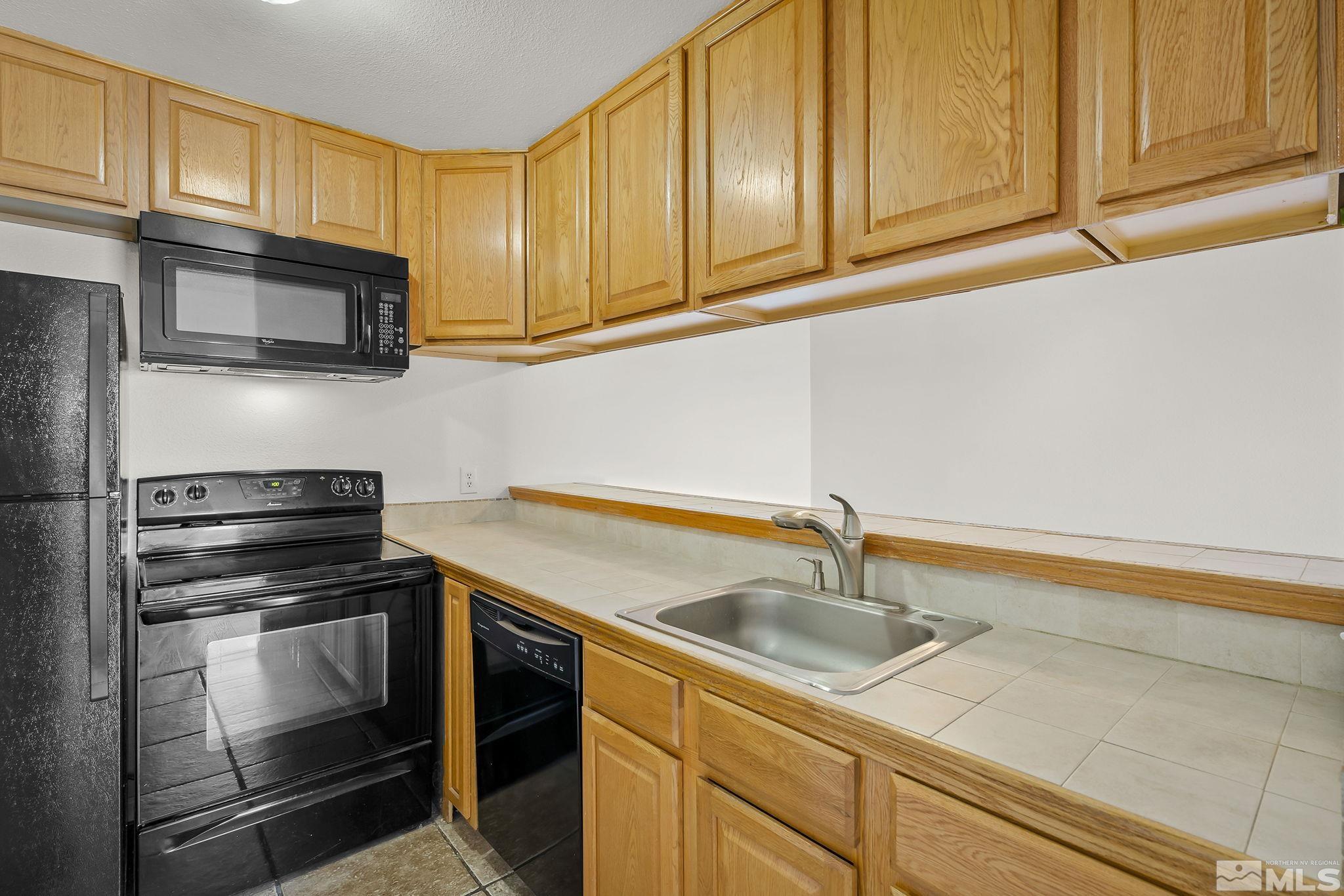 2750 Plumas Street, Unit 319 Reno, NV 89509 - Photo 6 of 16 Photo 6